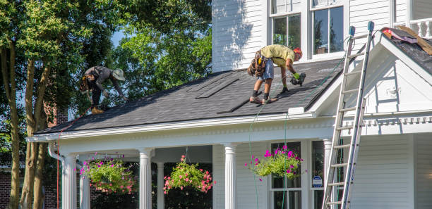 Best Shingle Roofing Installation  in Newburg, WI